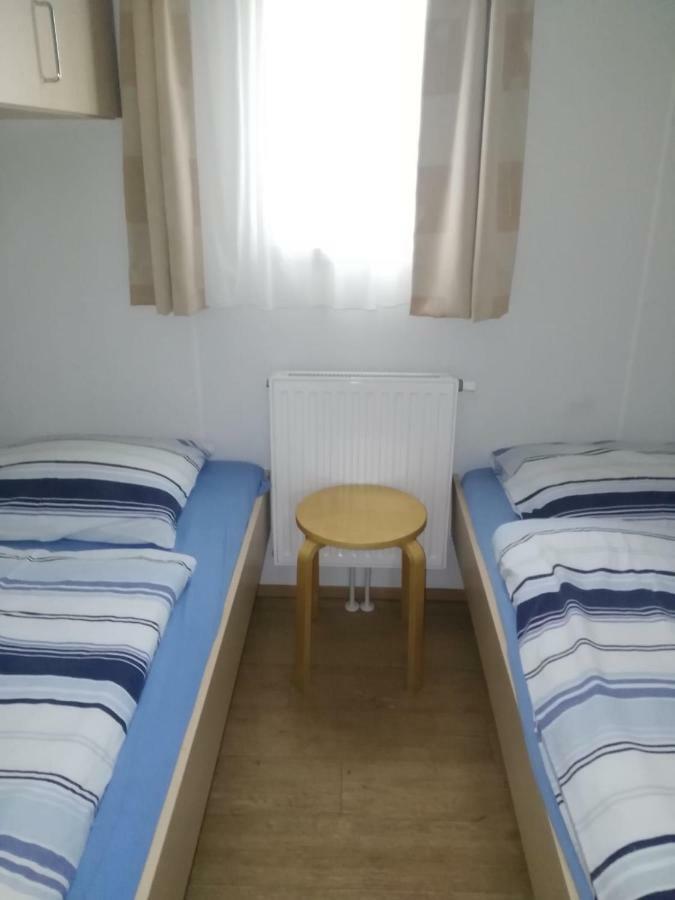 Chalet Seazon R23 บูเริน ภายนอก รูปภาพ